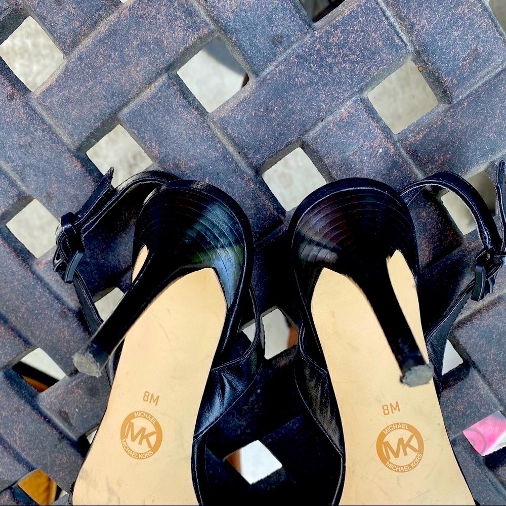 Michael KORS Slingback Sandals - Picture 9 of 9